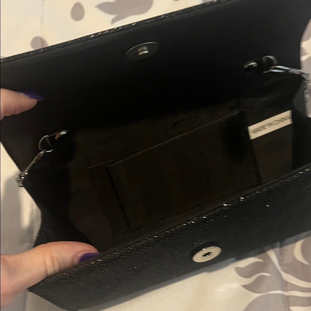 Elegant Black Clutch Bag - Picture 2 of 4
